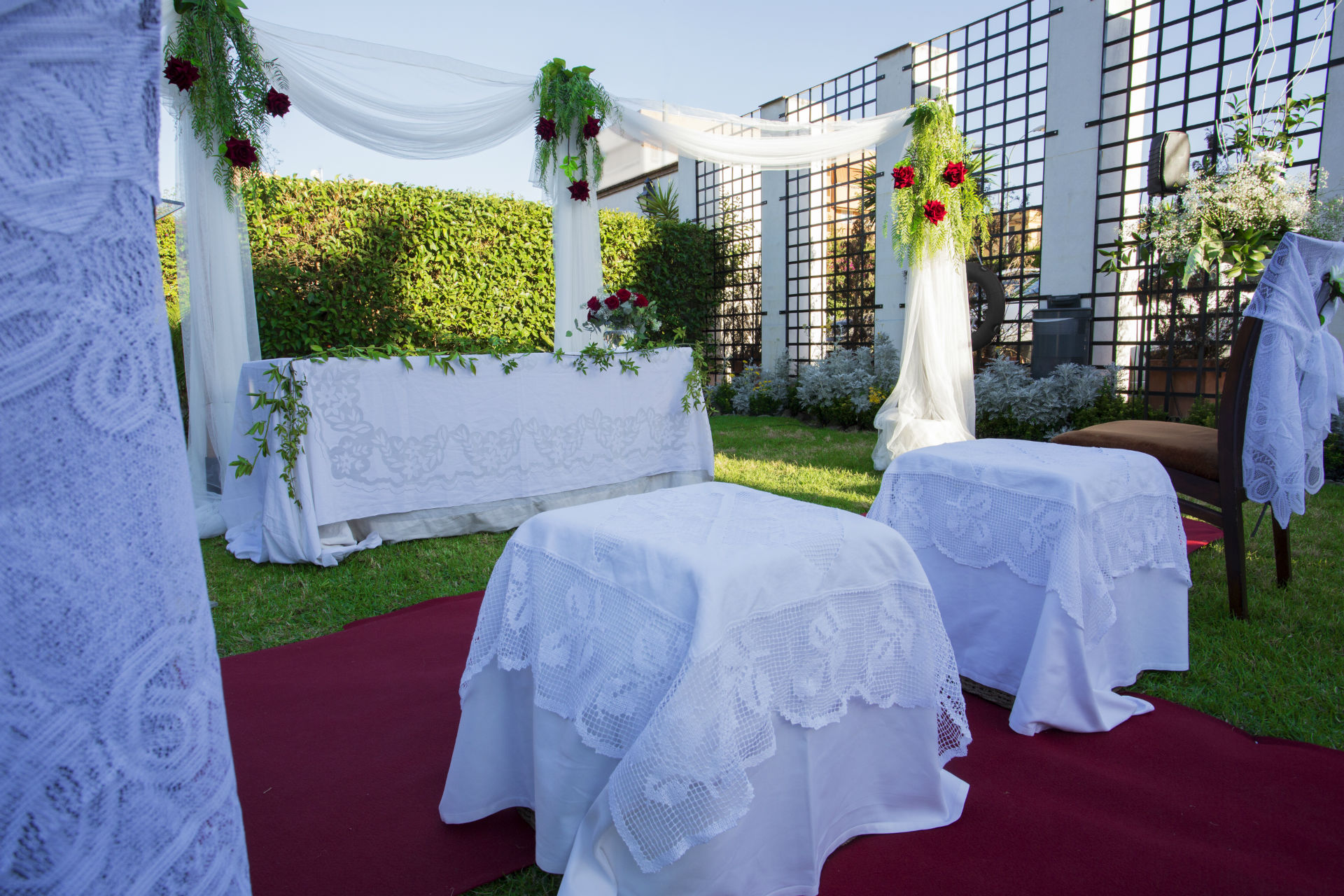 Novios durante la ceremonia civil